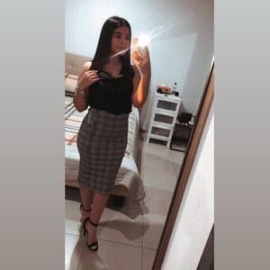 Meet your Posher, Lina